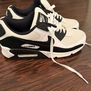 Nike Air Max 90